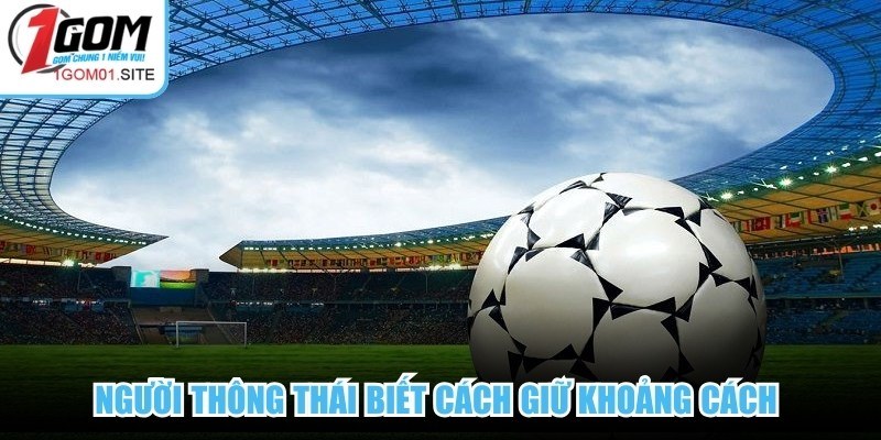 Người thông thái biết cách giữ khoảng cách với "miếng bánh thơm" giả tạo